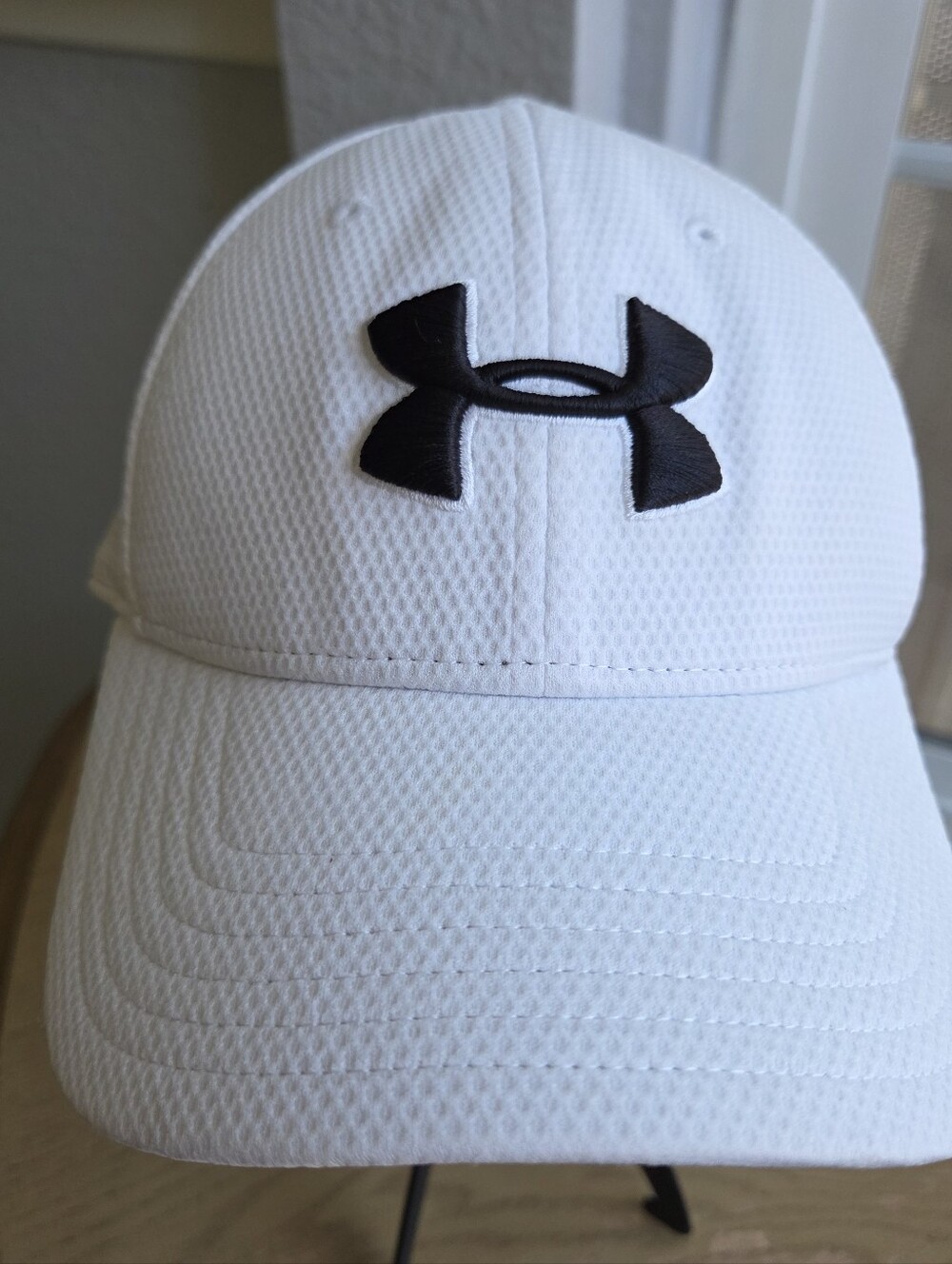 Under Armour Hat Cap Blitzing II 2 Stretch Fitted White M/L